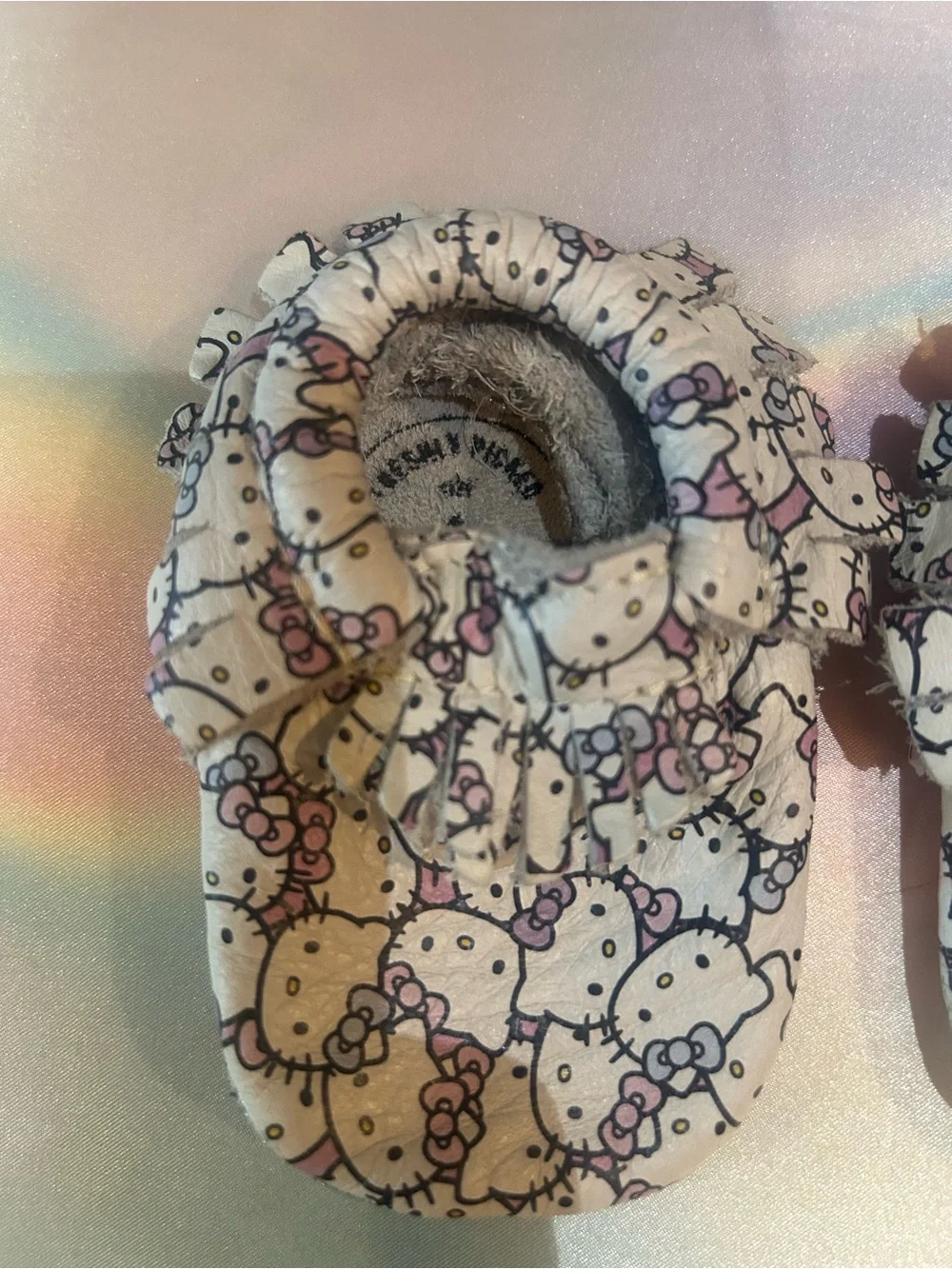 🩷 Freshly Picked x Hello Kitty limited edition size one moccasins